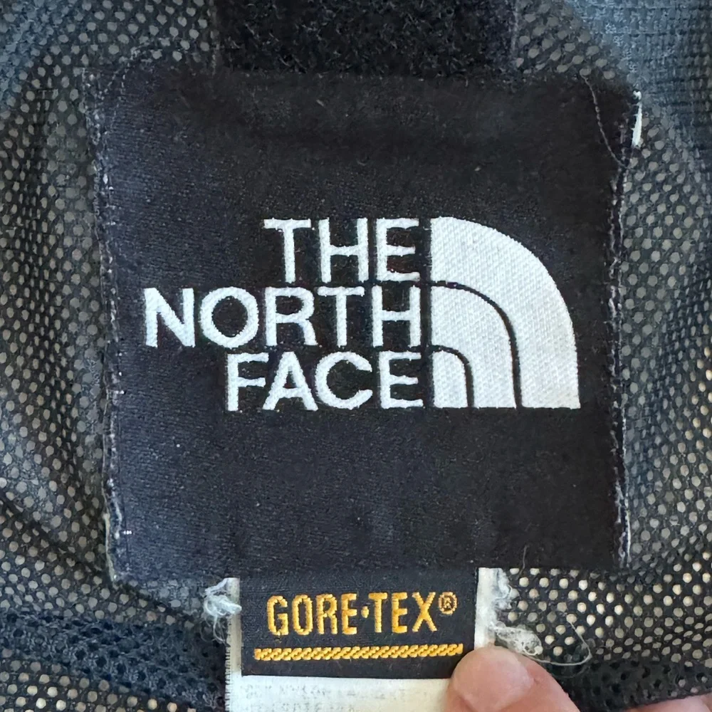 The North Face Vintage ‘90s GoreTex Ski Shell Jacket Outdoor Y2K Blue Black L